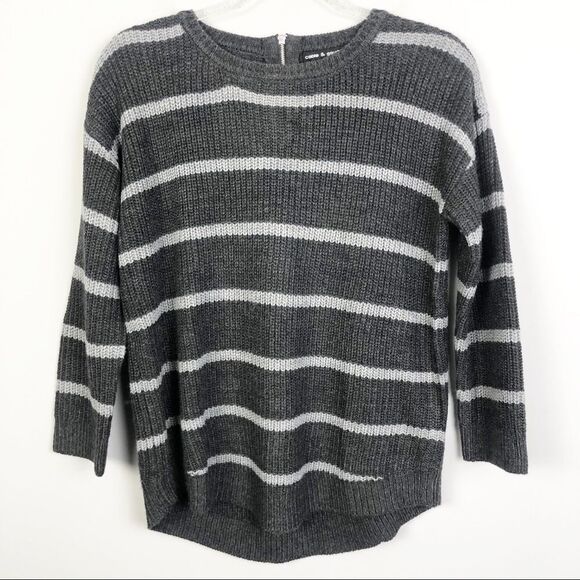 CABLE & GAUGE | Two Tone Gray Striped Sweater Women’s Size Small - Picture 1 of 10